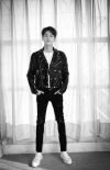 《英雄本色2018》马天宇写真 黑色皮衣man到炸裂
