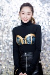 蔣夢婕出席《巨額來電》首映 連體衣+半身裙性感