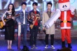 王俊凯邀粉丝圣诞看《解忧》 遭董子健花式调戏