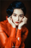 张馨予写真烈焰红唇欲说还休 化身娇俏复古女郎