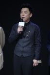 黄渤当导演，片名未知却先任性地办了场艺术展