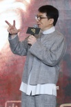 成龙自曝曾为小鲜肉说”假话” 新片定档大年初一