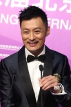 余文樂現(xiàn)身北影節(jié)開幕式 談升級當爸心情大好