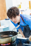 王俊凯最苏主厨再霸收视冠军 美食Battle有态度