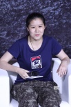 95后女導演為父《重返無人區(qū)》 主創(chuàng)現(xiàn)場喝酒減壓