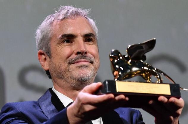 卡隆《罗马》夺金狮 万玛才旦斩获地平线剧本奖