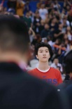 范丞丞亮相NBA球迷日活動 三分球獲贊技巧專業(yè)！