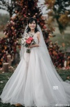 左立娇妻晒婚礼现场美照 夫妻俩拥抱接吻甜度爆表