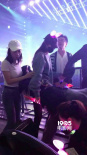 婚后回國(guó)忙追星？ 網(wǎng)友演唱會(huì)偶遇唐嫣一臉迷妹笑
