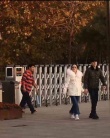 网友偶遇赵丽颖冯绍峰游玩 新婚小夫妻狂撒狗粮