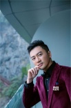 苏有朋亮相上海某活动！ 幽默称“我是张无忌”