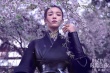 倪妮《時(shí)尚芭莎》大片曝光 化身明代女俠英氣逼人