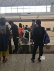 “小王子”剛出滿月 張柏芝帶兒子及家人圣誕旅行