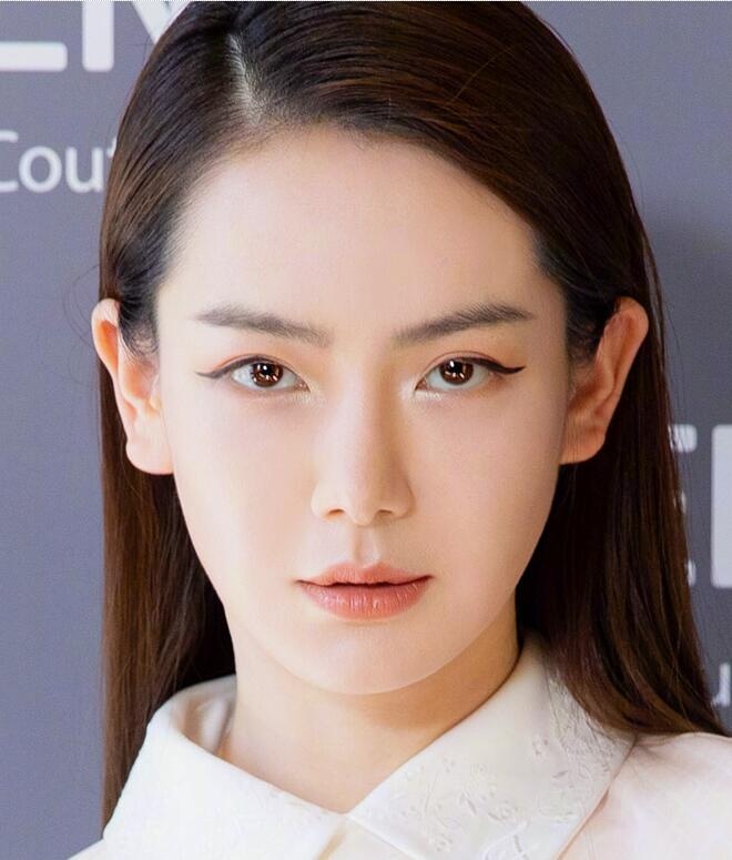 如何戴美瞳,新手如何戴美瞳