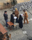 细节控安德森归来！《法兰西特派》首曝片场照