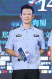 秦明現(xiàn)身《秦明·生死語者》首映 嚴(yán)屹寬致敬法醫(yī)