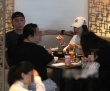 林心如霍建華一家首同框 父親節(jié)聚餐女兒全程乖巧