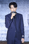 《解放了》主演分享幕后故事 钟汉良磨坏8副手套