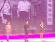 關(guān)曉彤吳磊北電文藝演出同臺 王俊凱觀眾席看表演