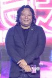 王思聪颁发“香蕉计划”奖项 鲍德熹合作新人导演