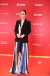 上影節(jié)閉幕式 張子楓甜美抖森秀長腿吳京逗趣上陣