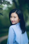 景甜迎七月夏季好清涼！穿藍(lán)色條紋襯衣笑容甜美