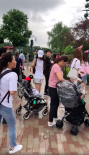 网友迪士尼偶遇记 一天集齐Baby小海绵郎朗夫妻