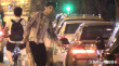热依扎低胸装风波后又曝恋情？ 与神秘男子同返家