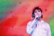王源首场个唱南京开演！曲风多变与粉丝帅气道别