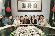章子怡晒中戏96级聚会照 网友：影视圈的半壁江山
