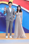 亲和力超强！涂们鄂靖文亮相丝绸之路电影节红毯