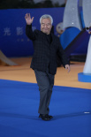 亲和力超强！涂们鄂靖文亮相丝绸之路电影节红毯