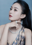 趙麗穎深V露背裙出席時(shí)尚活動(dòng) 束高馬尾氣場十足