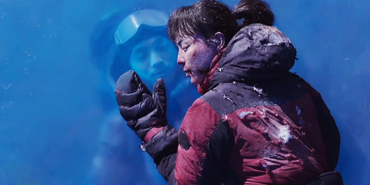 立意单薄槽点满满冰峰暴差评背后真实性与虚构感的失衡