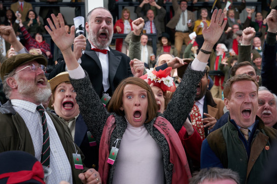 收银员的赛马梦！托妮·科莱特《梦马》曝海报预告