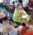 应采儿与网友拍亲密合照 怀二胎疑似喝啤酒引争议