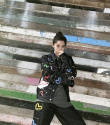 歐陽娜娜曬男友風(fēng)寫真 率性演繹牛仔套裝活力滿分