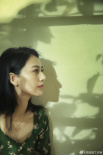 營業(yè)啦！高圓圓曝初夏寫真 戴銀框眼鏡知性優(yōu)雅