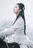 刘亦菲《神雕》删减戏份曝光 雨中骑马画面唯美