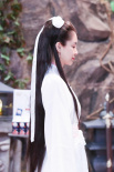 楊穎“小龍女”造型曝光 一襲白衣仙氣十足凸顯古典美