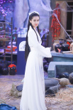 楊穎“小龍女”造型曝光 一襲白衣仙氣十足凸顯古典美