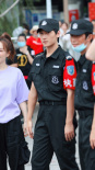 杨洋《元气满满的哥哥》新路透 保安服造型接地气