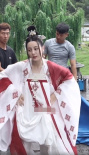 迪丽热巴《长歌行》路透照曝光 身穿齐胸襦裙