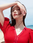 吉普賽女郎！劉詩詩海邊紅裙大片 踮腳似起舞