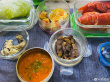 饞了！關(guān)曉彤大秀劇組伙食 大閘蟹自制三明治搶鏡