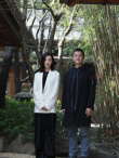 李亞鵬與小19歲女友拍情侶寫真 休閑造型氣氛甜蜜