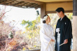 板野友美分享與丈夫結(jié)婚照 穿傳統(tǒng)婚服笑容幸福