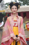 《司藤》引熱議！十年前景甜甜美造型獨家曝光