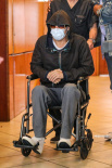 57歲布拉德·皮特坐輪椅憔悴現(xiàn)身醫(yī)院 病因竟是！