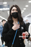 美女哪位？《創(chuàng)4》韓美娟機(jī)場 長發(fā)飄飄風(fēng)情萬種